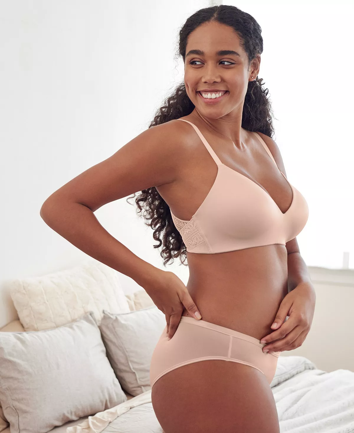 B.TEMPT'D Women's Future Foundation With Lace Wirefree Bra 952253 4 B.TEMPT'D Women's Future Foundation With Lace Wirefree Bra 952253 - Image 4