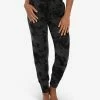 Midnight Bakery Women's Chloe Camo Hacci Pant