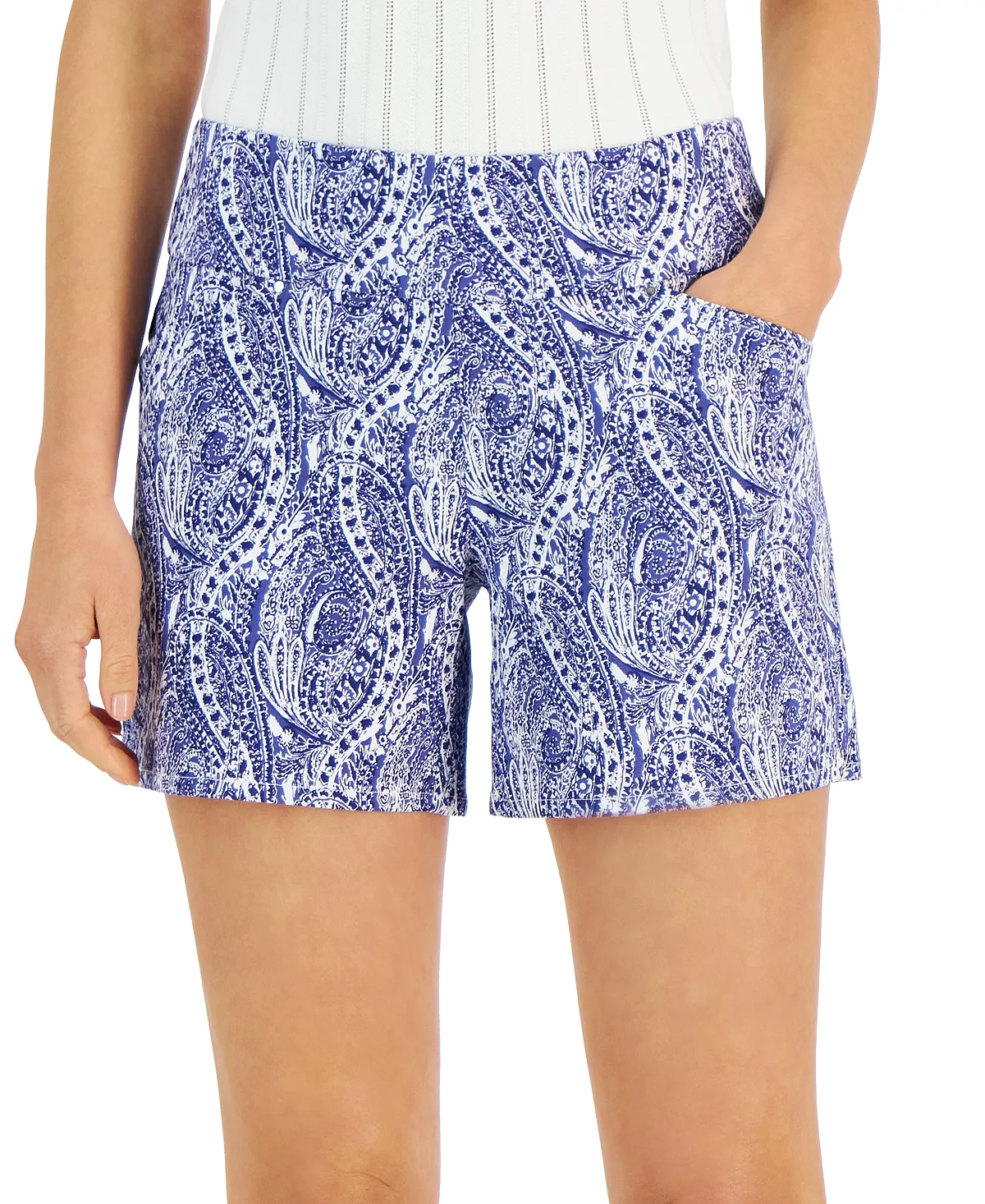 INC International Concepts Women's Printed Mid-Rise Pull-On Shorts, Created For Macy's 3 INC International Concepts Women's Printed Mid-Rise Pull-On Shorts, Created For Macy's - Image 3