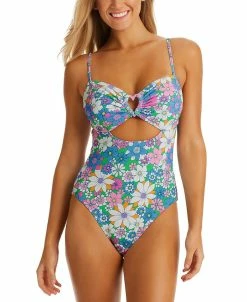 Jessica Simpson Women's Textured Crazy Daisy Heart Ring Cut-Out One-Piece Swimsuit